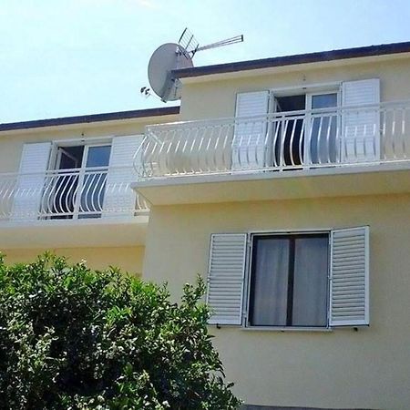 Apartments Mara 莫鲁纳特 外观 照片