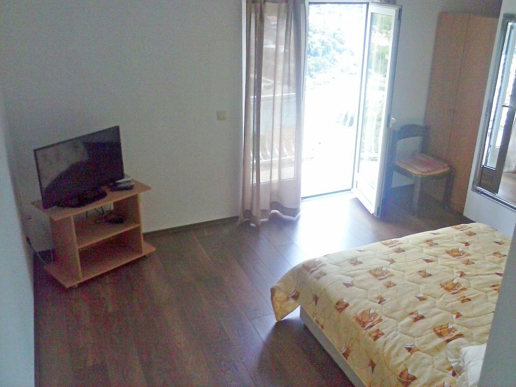 Apartments Mara 莫鲁纳特 外观 照片