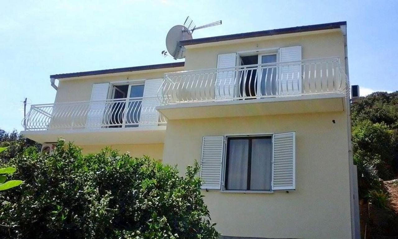 Apartments Mara 莫鲁纳特 外观 照片